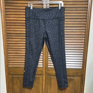 Athlux Black and Gray Leopard Print Leggings Workout Fitness Size L